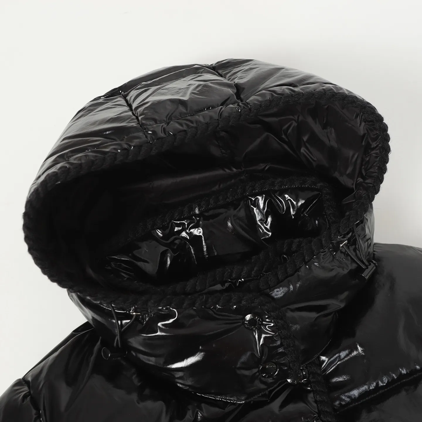 Moner 25 Glareins longue saison ， ， 。 。 90 ， 。 Classic ， ， 。 ， 。 N ， ， 。 ， / 。 YKK 、 、 、 。 ， 。 ， ， ：Blue/Red/Beige/Black size：1 2 3 4